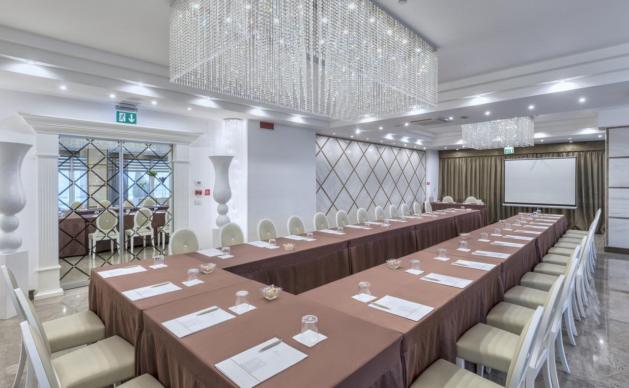 Hotel Tiffany'S Riccione Exteriér fotografie